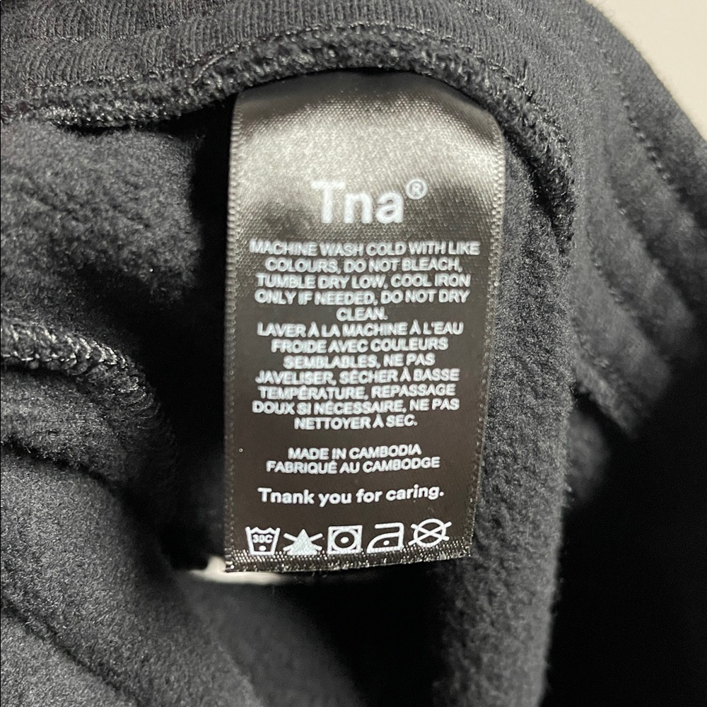 Aritzia Tna Cozy Fleece Perfect Micro Lounge Shorts - Picture 7 of 7